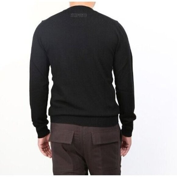 Vetements Logo Crewneck Knit Size M Mens Black Long Sleeve Sweater NWT - Picture 13 of 13